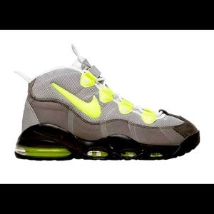 BRAND NEW IN BOX-NIKE AIR MAX UPTEMPO ‘95 QS SNEAKERS